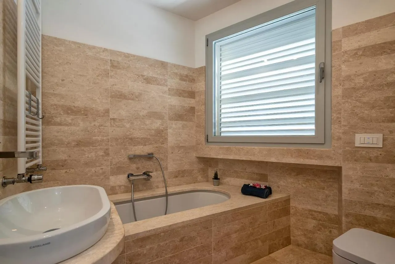 Luxury Seafront Villa With Rooftop Pool & Stunning Sea Views Fertilia
